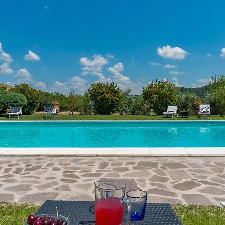 Villa Le Focaie 8, Emma Asciano